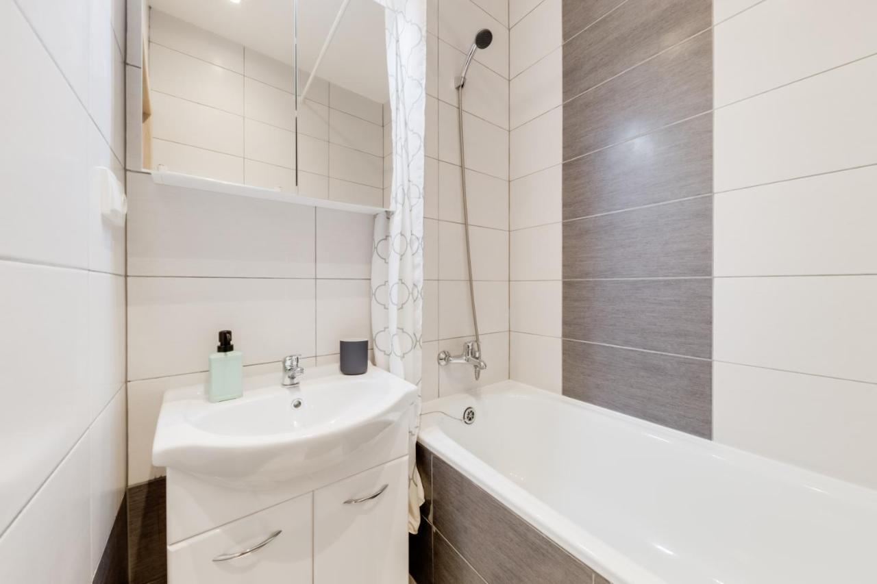 Riverside Cr Apartment Прага Екстер'єр фото